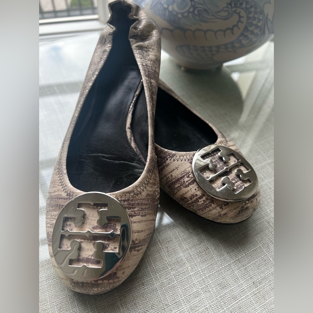 Tory Burch Lizard Minnie Flat - Size 9